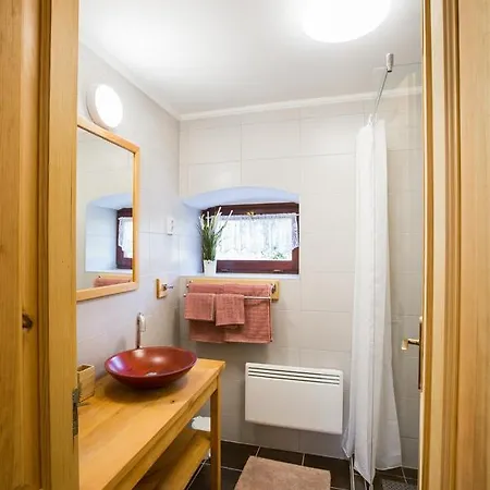 Bakony-cinca Vendeghaz Gæstehus