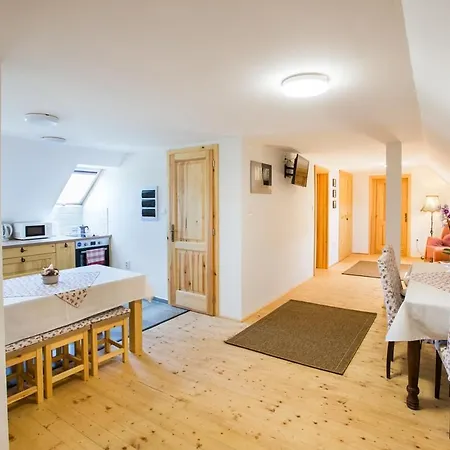 Bakony-cinca Vendeghaz 3*