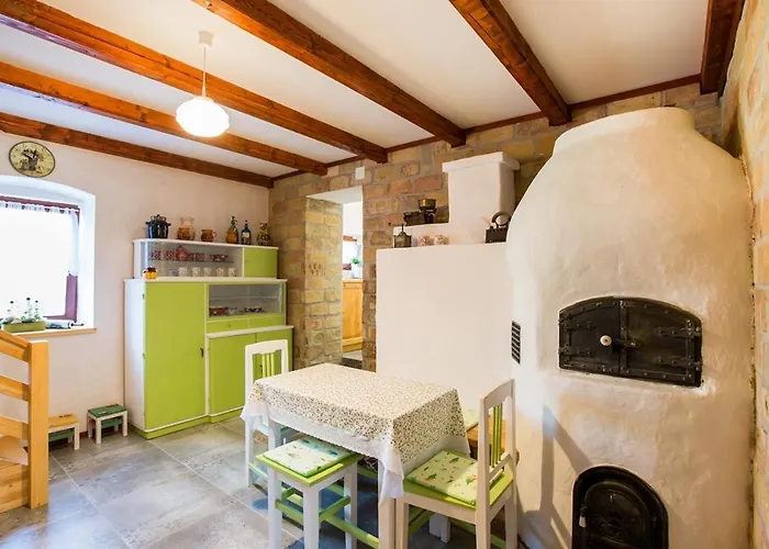 Bakony-cinca Vendeghaz 3*