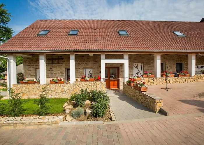 Bakony-cinca Vendeghaz בית הארחה